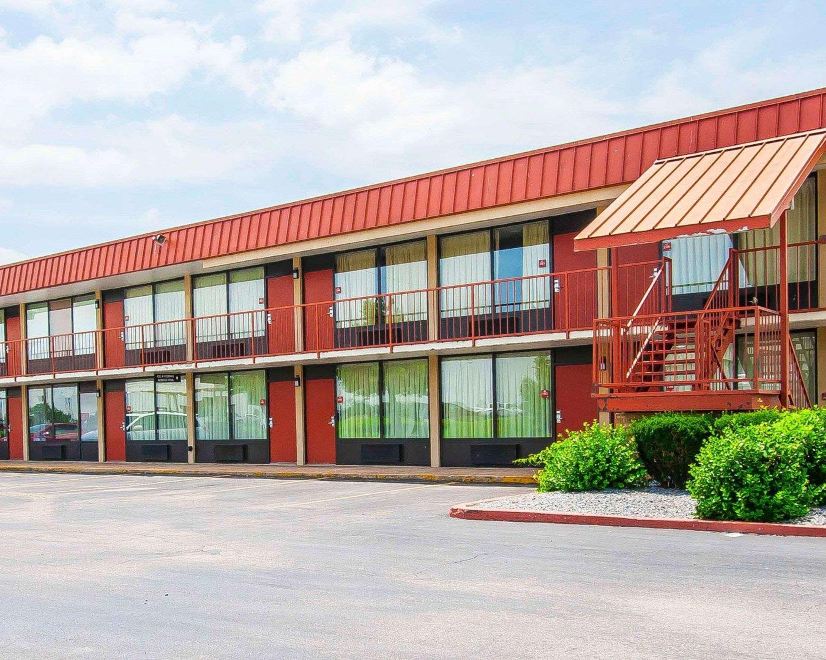 Econo Lodge Dyersburg Екстер'єр фото