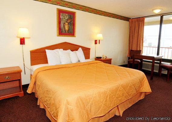 Econo Lodge Dyersburg Номер фото